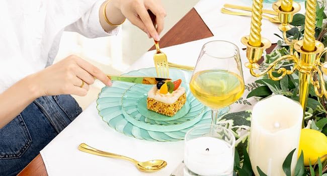 YOUBET 125PCS Clear Green Plastic Plates with Gold Rim - Green and Gold Plastic Plates Include 25 Dinner Plate 25 Dessert Plate 75 Disposable Silverwares for Wedding & Party & Christmas