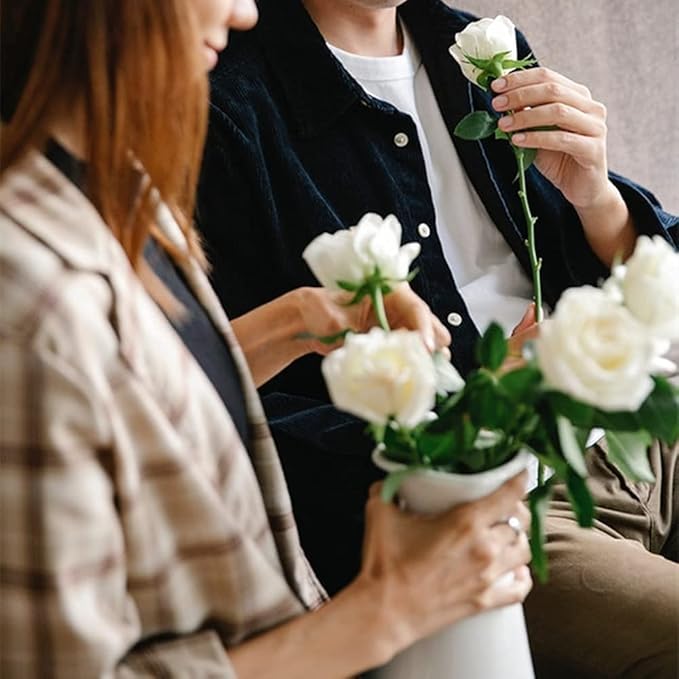 Kisflower 12Pcs White Roses Artificial Flowers, Realistic Single Stem Flowers Silk Rose Bouquet for Wedding Party Office Home Decor (White)