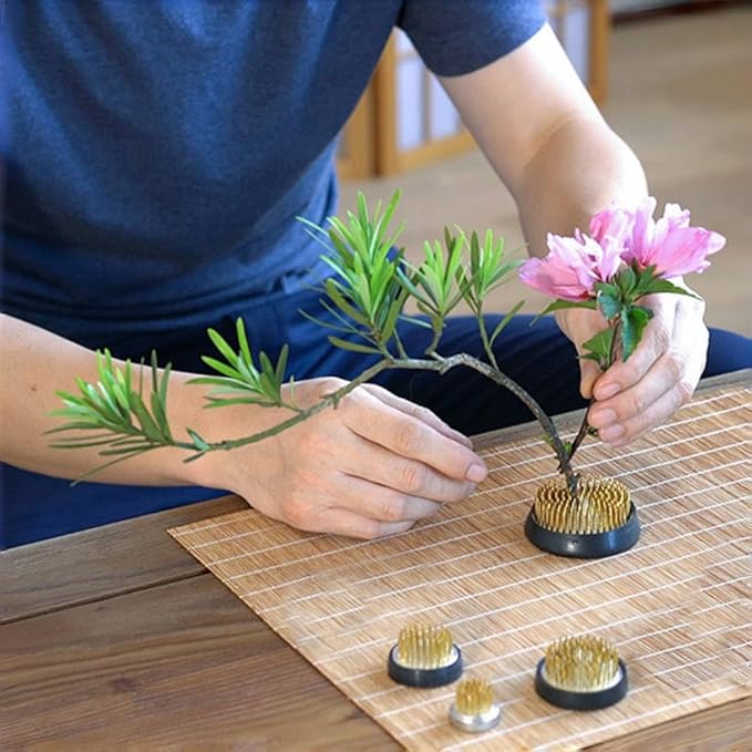 Stainless Floral Frogs Kenzan, Round Metal Flower Frog Vase Arranger Pin Holder for Ikebana, DIY Flower Craft Arrangements, Set of 3 (Gold)