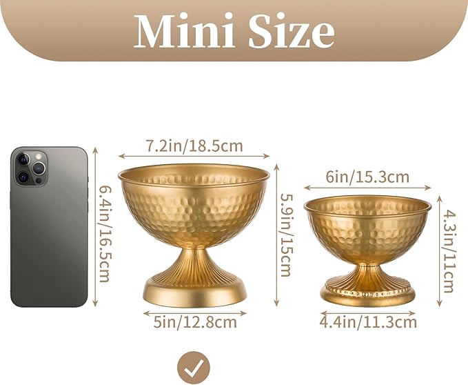 Sziqiqi Urn Vases for Wedding Centrepiece - 6in High Gold Metal Vase Set of 2 Small Vintage Flower Arrangement Pots for Table Centrepieces Elegant Hammered Vase for Christmas Anniversary Party