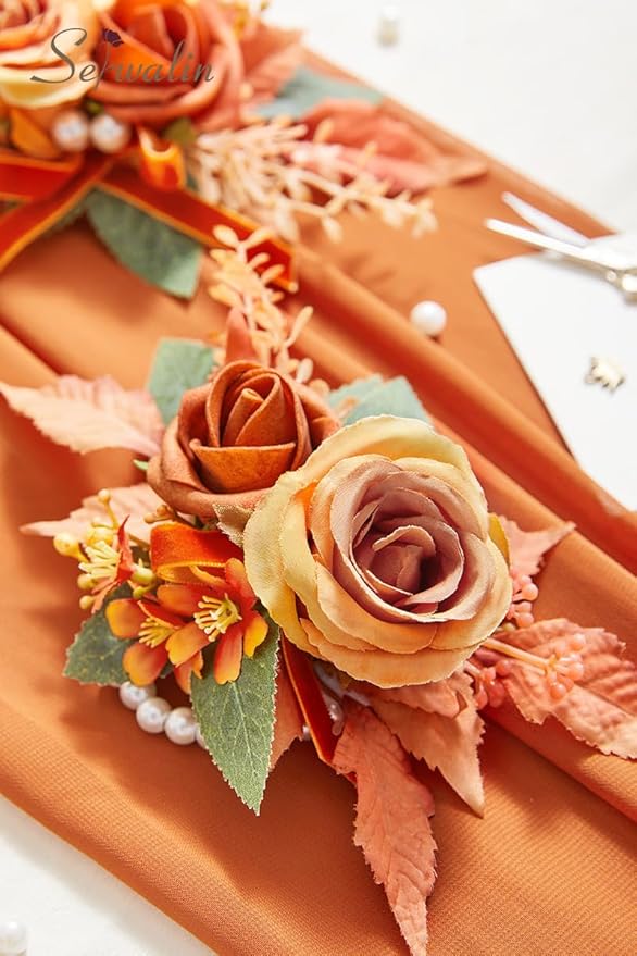Serwalin Orange Corsage and Boutonniere Set 𝟮𝙥𝙘𝙨, 𝟲-𝟳 𝙄𝙣𝙘𝙝 Boutonniere and Wrist Corsage Wristband Prom Flower Wedding Flowers Accessories Prom Suit Decorations Cake Topper