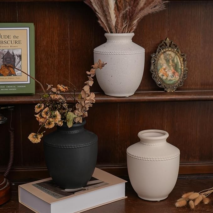 Farmhouse Ceramic Vase for Living Room Bedroom White 7.45'' Flower Bouquet Vase for Fake Plant Home Decor Office Fireplace Centerpieces Rustic Retro Vintage Modern Gift Decoration