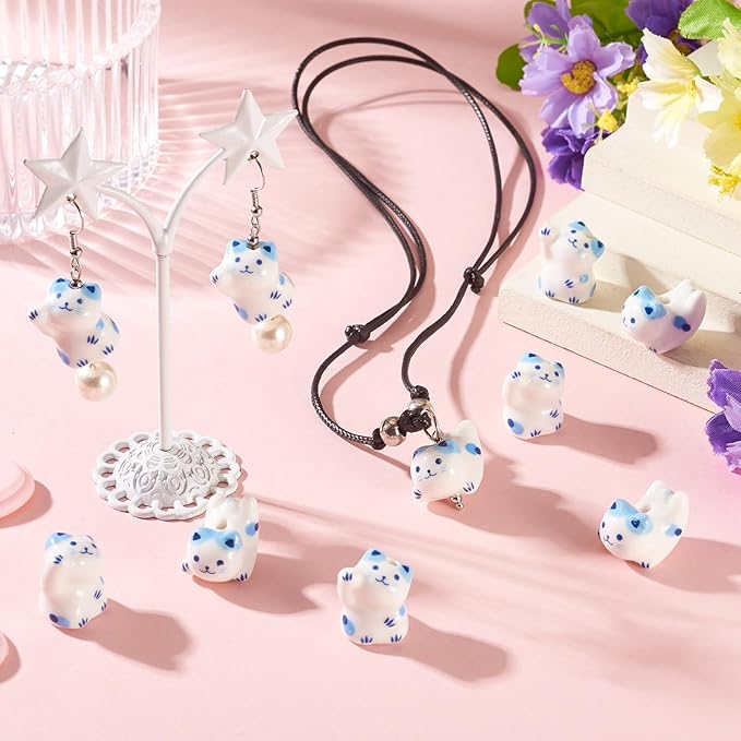Beadthoven 8Pcs Lucky Cat Porcelain Beads 3D Blue White Handmade Craft Beads Animal Ceramic Cat Printed Ceramic Spacers with Hole for DIY Necklace Bracelet Keychain Craft Jewelry Making Supplies