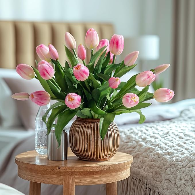 20PCS Fake Tulips Artificial Tulip Silk Flowers Fake PU Bouquet Artificial Flowers Faux Flowers with Gift Box Soft Faux Tulips Bouquets Arrangements for Party Wedding Home