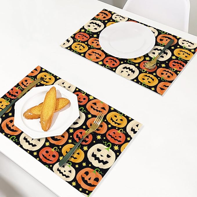 Placemats Set of 4 Halloween Waterproof Oilproof Table Mats Washable Wipeable Heat Resistant Easy to Clean for Indoor Outdoor Party Kitchen Dining Table Decoration 12 * 18in