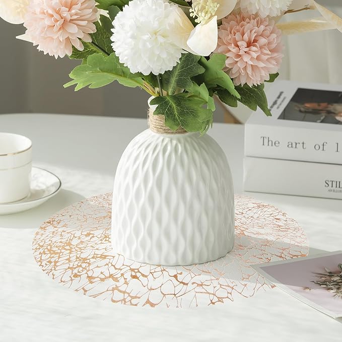 Hysenm 50 Pcs Disposable Champagne Placemats Set Metallic 13 Inch Round Table Doilies, Ultra-Thin Messy Lines Disposable Placement Mats for Home Decoration Dining Table Wedding Birthday Party