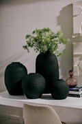 Crystal Modern Vase, Textured Round Belly Concrete Vase in Black or White, Available in Medium and Large Sizes, Decorative Accent for Floral Arrangements and Home Décor (Black, Medium)
