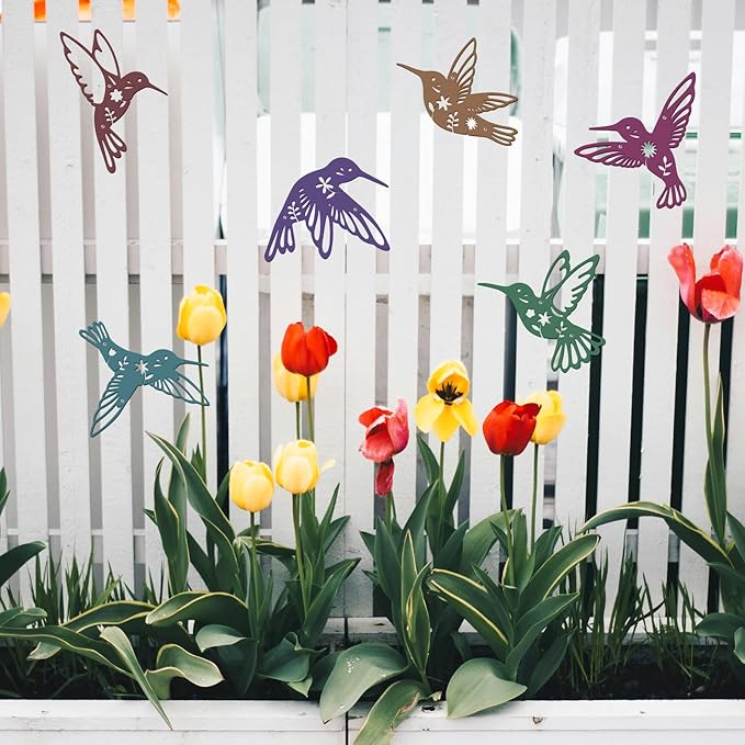 twinklemon 6PCS Metal Hummingbird Wall Art Decor Colorful Birds Outdoor Wall Decor Iron Hanging Decor Ornaments Bird Wall Art Decorations for Garden Fence Yard Living Room Patio Balcony