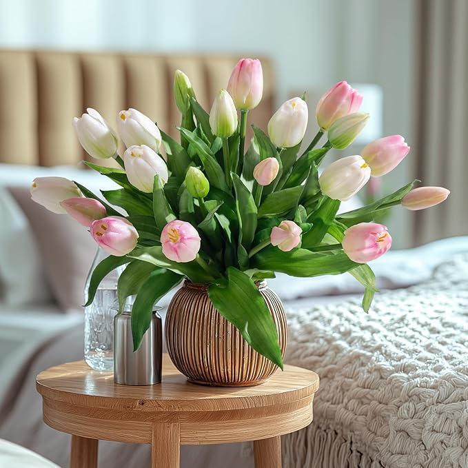 20PCS Fake Tulips Artificial Tulip Silk Flowers Fake PU Bouquet Artificial Flowers Faux Flowers with Gift Box Soft Faux Tulips Bouquets Arrangements for Party Wedding Home