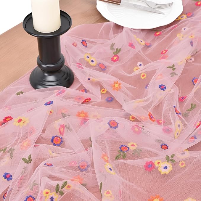 Joanlody 3pcs Blushing Pink Embroidery Daisy Christmas Table Runner Florals Seasonal Tulle Table Runner Holiday Kitchen Dining Table Decoration for Home Party Indoor