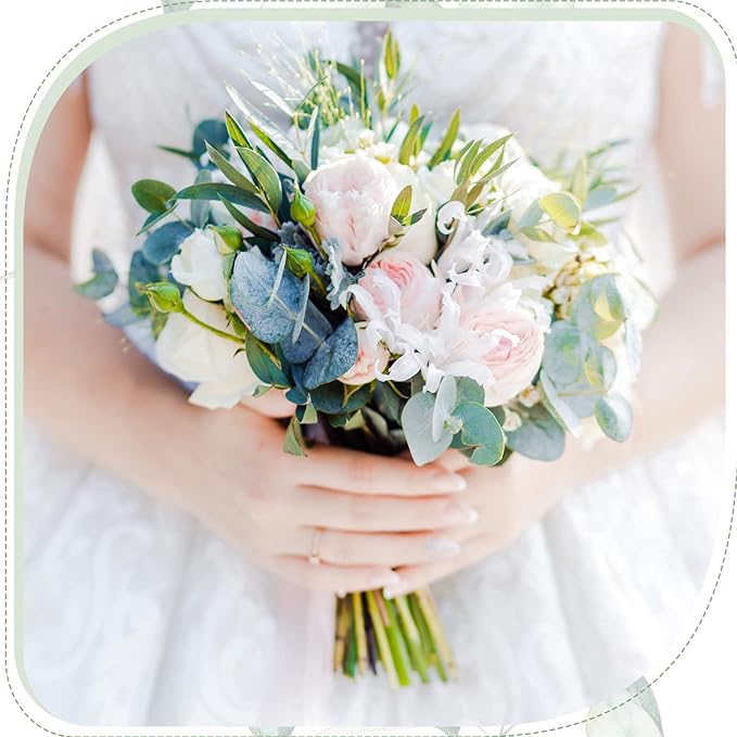 Giegxin 600 Pcs 3 Kinds Mixed Eucalyptus Leaves Stems Bulk Artificial Silver Dollar Leaves Picks Dried Eucalyptus Bundle Faux Spray for Wedding Vase Bouquet Floral Arrangement (Green)