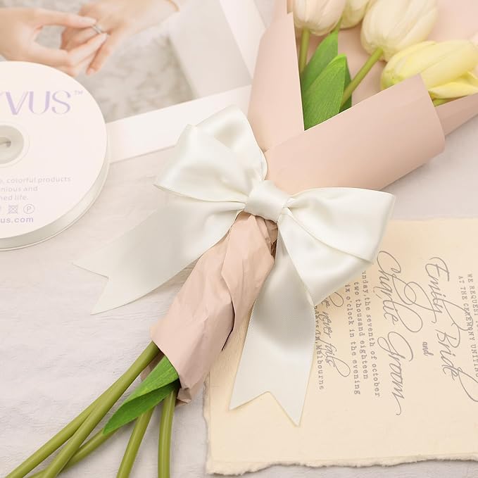 Antique White Satin Ribbon, Double Faced 1-1/2 Inch X 25 Yards Antique White Ribbon, Premium Satin Ribbon for Gift Wrapping, Crafts, Hair Bow Making, Sewing, Flower Bouquet, Wedding Party Decor
