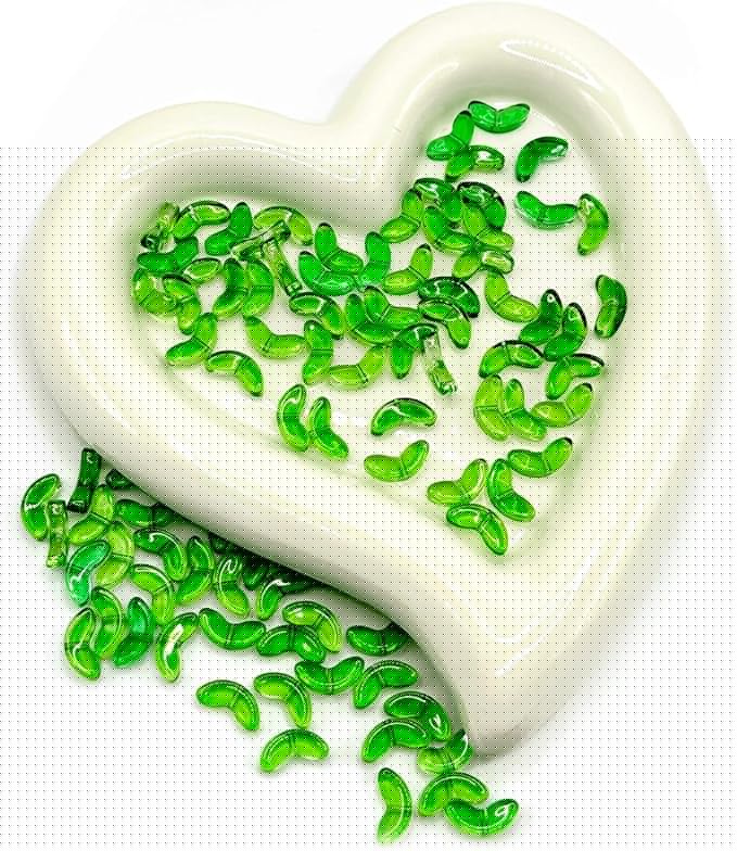 100PCS Tulip Leaves Acrylic Beads, Mini Green Leaf Beads for Tulip, Translucent Green Tulip Leafbud for Jewelry Making, Creative Leaves Beads for Earrings Bracelets Necklaces Lanyard DIY Handicrafts
