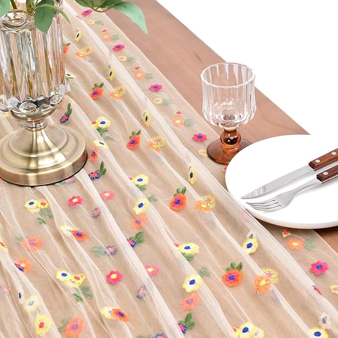 Joanlody Champagne Embroidery Daisy Christmas Table Runner 10ft Florals Seasonal Tulle Table Runner Holiday Kitchen Dining Table Decoration for Home Party Indoor