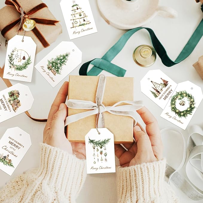 200 Pcs Christmas Gift Tags with String Christmas Natural Holiday Gift Name Tags to Personalize Xmas Presents Gifts Decoration for DIY Wrapping Crafts Party Favors(Wreath)