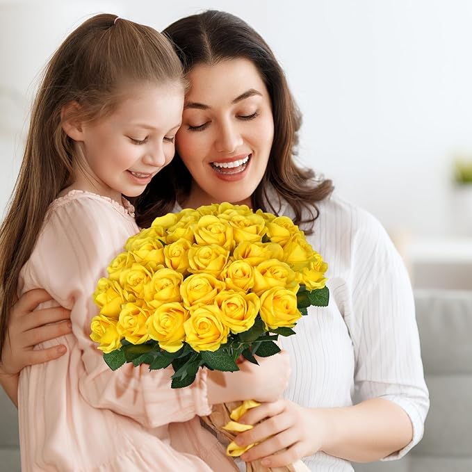 30pcs Fake Roses Artificial Silk Flowers Long Stems Bouquet for Wedding Bridal Shower Party Home Decoration (Yellow)