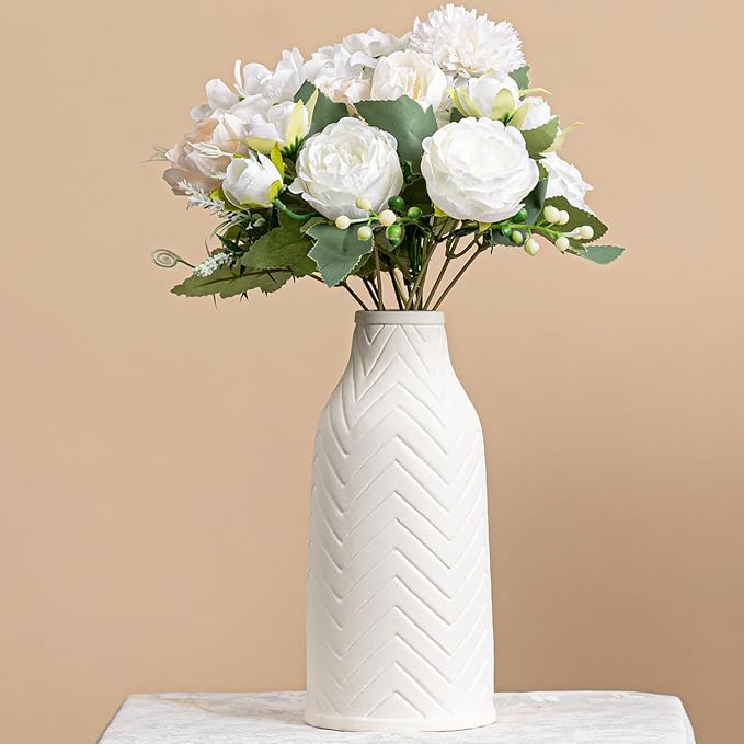 White Ceramic Vase with Chevron Texture - 8.6" Unique Flower Vase for Pampas Grass & Centerpieces, Decorative Boho/Farmhouse Vase for Living Room, Office Desk & Housewarming Gift (for Her/Yourself)