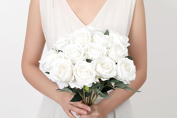 SITUMEIZI 15PCS White Artificial Roses Silk Flowers Fake Roses Realistic Bouquet Long Stem with Gift Box for Mother's Gift Day Home Party Wedding Decorations