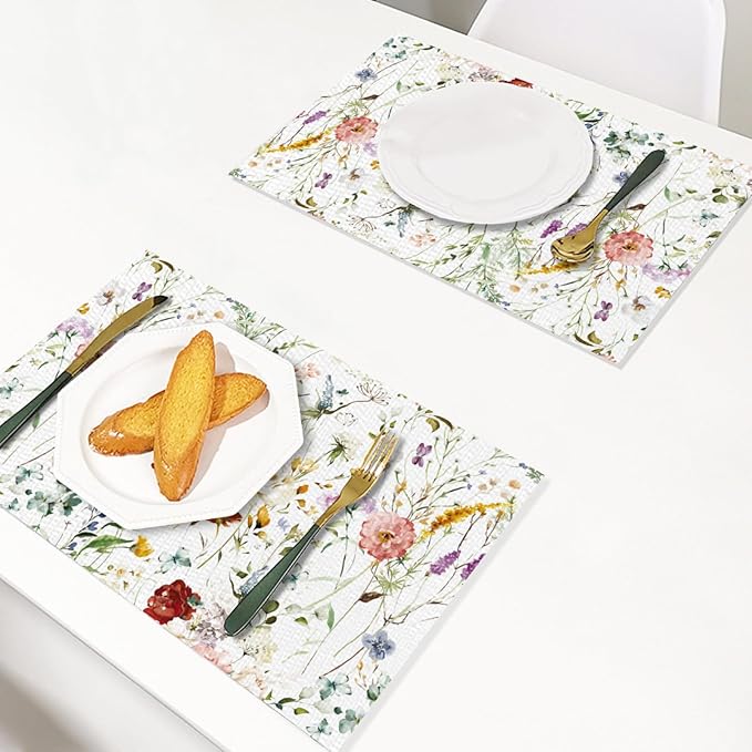Placemats Set of 4 Waterproof Oilproof Table Mats Floral Pattern Washable Wipeable Heat Resistant Easy to Clean for Indoor Outdoor Party Kitchen Dining Table Decoration 12 * 18in