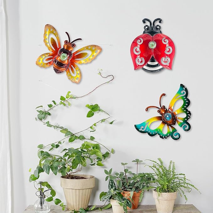 Garden Decor Clearance Butterfly Ladybug Bee Metal Wall Art Decor, Wall Christmas Decoration Hanging for Home Garden Porch Patio Balcony Ornament for Outdoor Christmas Gift, 3 Pack 9 Inch