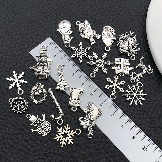 WOCRAFT 60pcs Antique Silver Christmas Bracelet Charms for Jewelry Making Sets DIY Necklace Bracelet Keychain Crafting Charms Kit Craft Supplies (SN825)