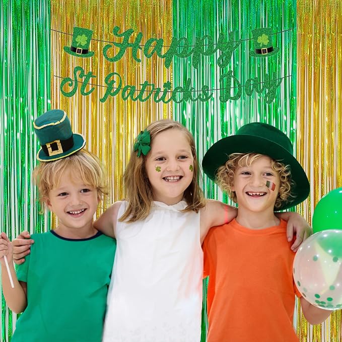 Melsan Foil Curtain Backdrop, 2 Pack 3.2 ft x 8.2 ft Tinsel Foil Fringe Curtains, Sparkle Metallic Foil Fringe Curtains for Christmas Party Decorations Photo Booth Props Decoration, Green