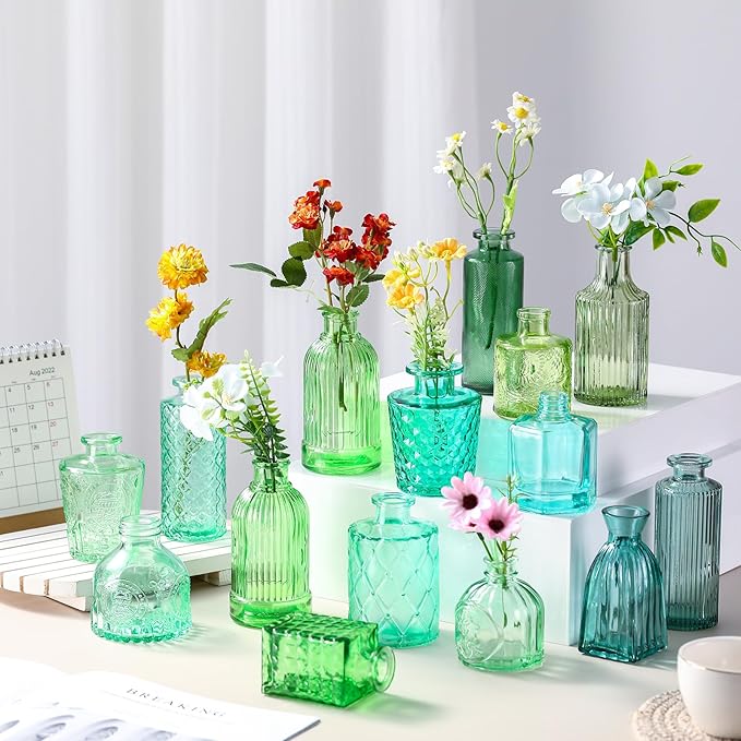 Yaomiao 30 Pcs Vases Bulk Colored Flower Glass Christmas Vases Bud Vintage Colored Glass Bottles Colorful Rustic Embossed for Home Wedding Table Decorations Gifts(Green Series)