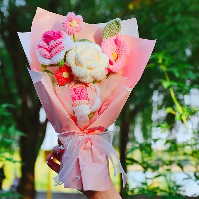 Crochet Flower Bouquet, Pink Rose Handmade Crochet Flowers Knitted Bouquet for Birthday, Wedding, Anniversary, Graduation Gift for Her, Girlfriend, Wife, Women (Pink)