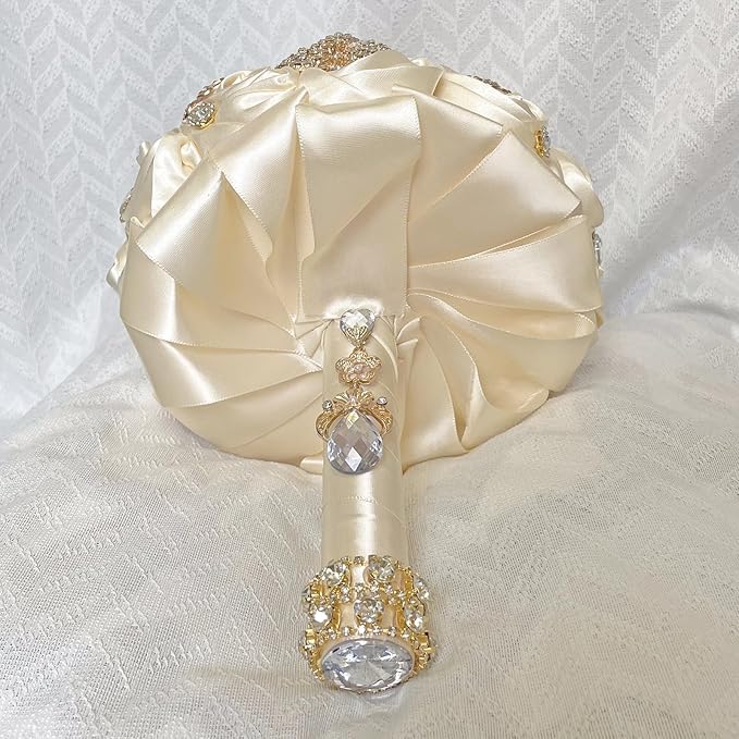 Handmade Satin Rose Floral Bling Pearl Decor Bridal Wedding Bouquet Rhinestone Pendant Artificial Brooch Flowers for Bride Bridesmaid Quinceanera
