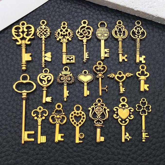 WOCRAFT 60pcs Antique Gold Small Key Bracelet Charms for Jewelry Making Sets DIY Necklace Bracelet Keychain Crafting Charms Kit Craft Supplies (SN923)