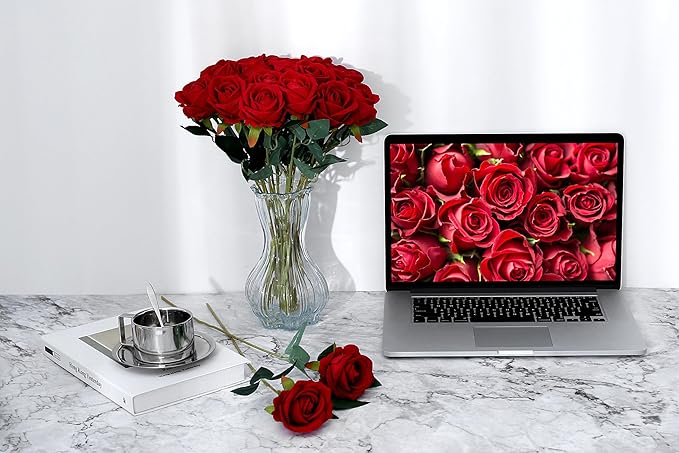 SITUMEIZI 15PCS Red Artificial Roses Silk Flowers Fake Roses Realistic Bouquet Long Stem with Gift Box for Mother's Gift Day Home Party Wedding Decorations