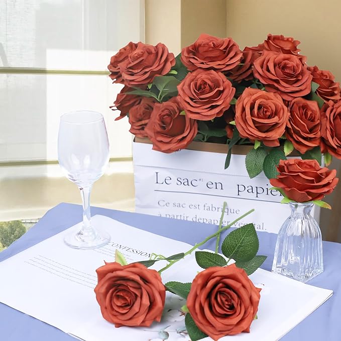 Artificial Rose Flowers Burnt Orange Rose Flowers Silk Flowers 30 pcs with Long Stem Silk Roses Bouquet for Wedding Bridal Shower Party Home Decoration