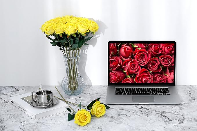 SITUMEIZI 15PCS Yellow Artificial Roses Silk Flowers Fake Roses Realistic Bouquet Long Stem with Gift Box for Mother's Gift Day Home Party Wedding Decorations