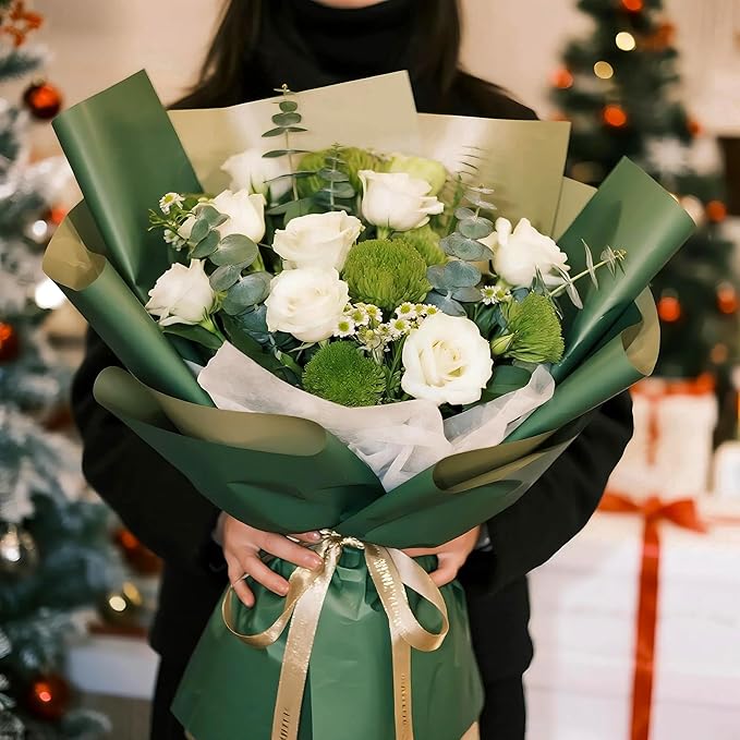 LeZakaa 20 Sheets Christmas Flower Wrapping Paper, Retro Green and Gold Design Waterproof Reversible Floral Bouquet Paper, for Valentines, Mothers Day, Party, Birthday, Wedding, Baby Shower