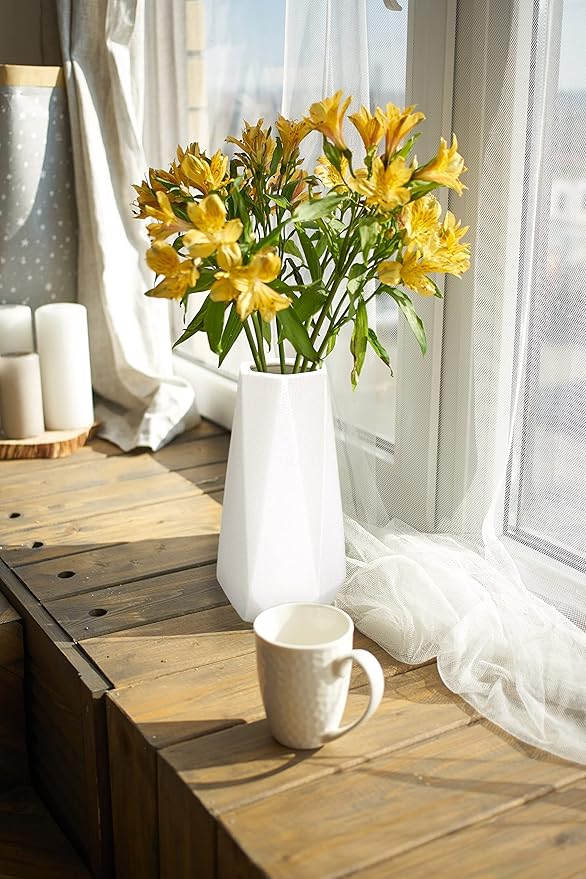 D'vine Dev 8 Inch Snow White Ceramic Vase, Geometric Handmade Craft Flower Vase with Design Box Packaged, VS-GM-SW-8