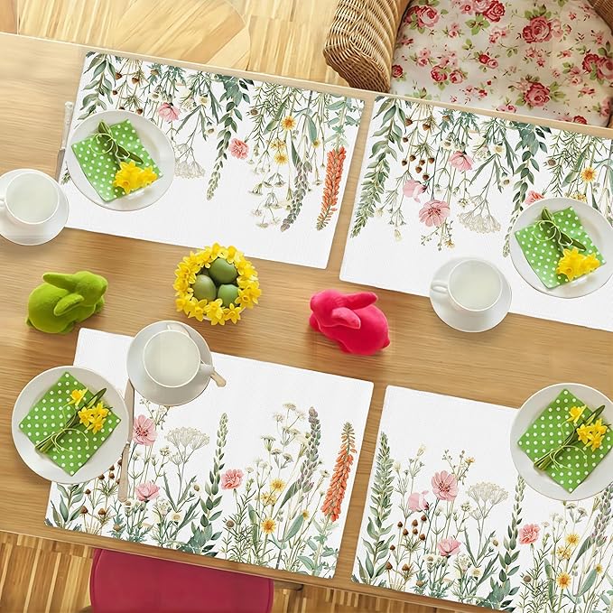 Floral Placemats Set of 4 Flower Daisy Spring Table Mats Washable Place Mats for Home Party Indoor Kitchen Dining Table Decoration 12x18 Inch