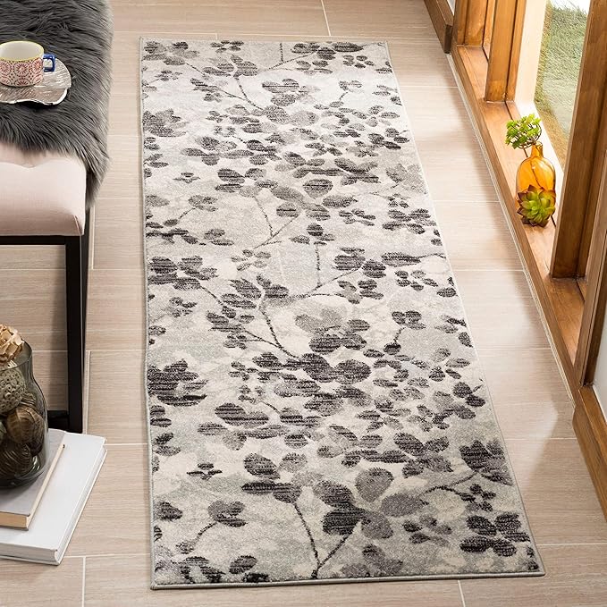 SAFAVIEH Evoke Collection Area Rug - 6'7" x 9', Grey & Gold, Floral Design, Non-Shedding & Easy Care, Ideal for High Traffic Areas in Living Room, Bedroom (EVK236P)