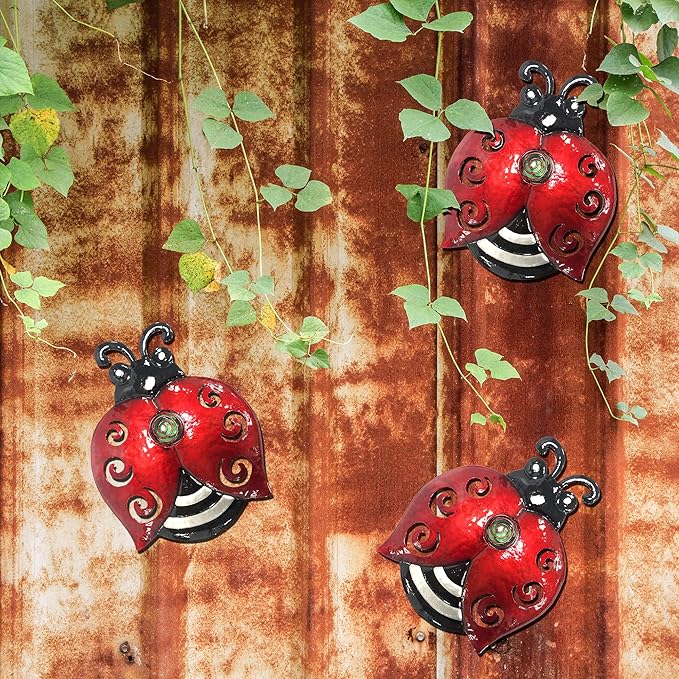 Metal Ladybugs Wall Art Decor, Christmas Large Ladybugs Wall Sculpture, Christmas Garden Decoration Hanging for Outdoor Garden Yard Lawn Patio, 9.5 * 7 Inch, 3 Pack, Gift for Family